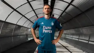 半岛体育全站-费耶诺德内部会议纪要流出：赛后扳平良机，德国杯使命明确，高层口径保持一致