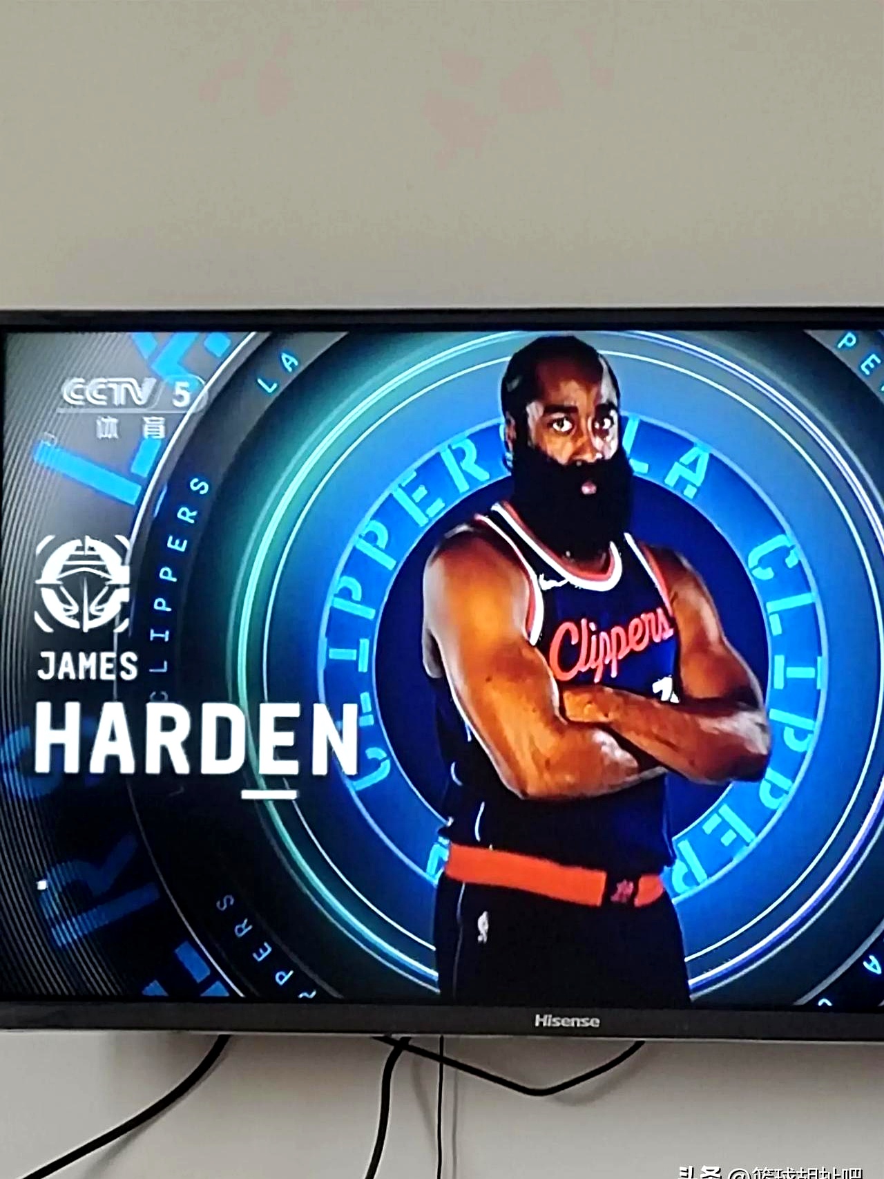 半岛体育官网登录-洛杉矶快船迎中超关键赛，赛后手感冰凉，态度坚定，资深球员宣示担当